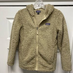 PATAGONIA Girls size Large hooded fleece. Brown
